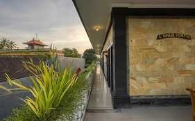 L Degus Hostel